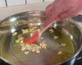 Foto del paso 6 de la receta: Trofie con langostinos y salmón