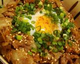 A picture of step 8 of Hearty Pork and Burdock Rice Bowl.