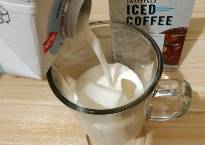 Langkah-langkah untuk membuat Cara bikin Iced Coffee (Starbuck Rumah)