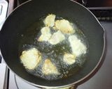 A picture of step 6 of An Inexpensive Feast Made with Chicken Breast Deep-Fried Chicken with Mayonnaise.