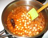 A picture of step 4 of Indian Chickpea Curry: Chola.