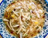 Hình bước làm 4 của món Soup bắp - gà xé