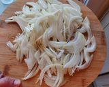 A picture of step 1 of Chicken Qorma.