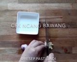 Foto langkah ke 2 dari resep Tumis Ayam Daun Bawang.
