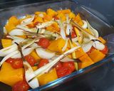 Foto del paso 3 de la receta: Crema de verduras asadas con pipas y jamón crujientes