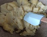 Foto langkah ke 2 dari resep Mashed potato cheese.