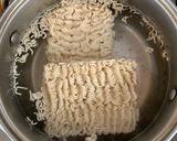 Foto del paso 3 de la receta: Noodles con pasta de poroto negro