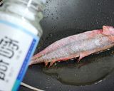 香煎雪塩黑尾冬（雪塩の黒鰭魚ステーキ）的食譜步驟5照片