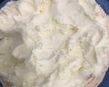 Foto del paso 3 de la receta: Postre helado de merengue, helado y frutos rojos