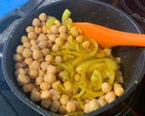 A picture of step 4 of Chickpeas on toast (easy vegan lunch).