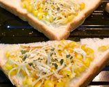 Hình bước làm 3 của món Sandwich bắp phủ phomai đút lò