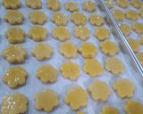 Foto langkah ke 3 dari resep Kue Kering Telur Asin.