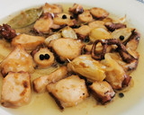 Foto del paso 4 de la receta: Tapa de Pulpo confitado en aceite de oliva y vino blanco