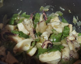 Foto del paso 1 de la receta: Sepia con boniato (batata)