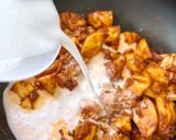 Foto langkah ke 5 dari resep Chicken Massaman Curry.