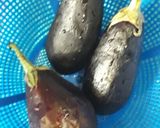 Foto del paso 1 de la receta: Cocina Casera Árabe Berenjenas en Salsa de Tomates