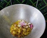 A picture of step 2 of Prawn Masala curry.