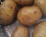 A picture of step 2 of Potato Salad (German).