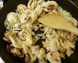 A picture of step 7 of Mushroom Cream Pasta.