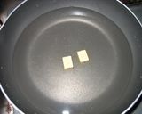 A picture of step 2 of Easy Consomme Soup with Crunchy Lettuce.