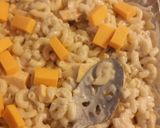 A picture of step 11 of Taisen's cheesy taco and chips casserole.