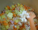 A picture of step 3 of Easy Clam Chowder with Everyday Ingredients.