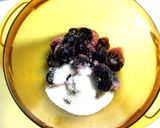 A picture of step 2 of Blueberry No-Bake Cheese Pies.