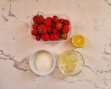 Foto del passaggio 1 della ricetta Spumone alle fragole