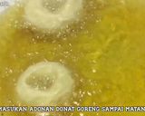 Foto langkah ke 5 dari resep Resep donat tanpa ulen super lembut.