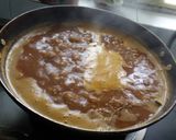 A picture of step 2 of Spicy sprouted misal pav.