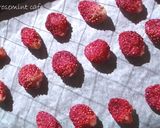 A picture of step 11 of Homemade Dried Strawberries.