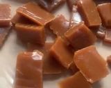 A picture of step 9 of Caramel toffee.