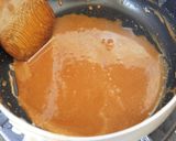 A picture of step 3 of Caramel Muffins.