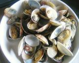 A picture of step 5 of Irresistible Vongole Bianco.