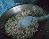 बाकरवडी (bakarvadi recipe in marathi) रेसिपी स्टेप 2 फोटो 