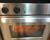 Foto del paso 2 de la receta: Muslos de pollo al horno