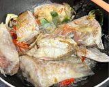Foto langkah ke 3 dari resep Soup Ikan Kakap.