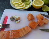 Foto del paso 1 de la receta: Brochetas de salmón con tamari y salsa de ostras