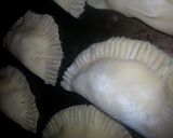 A picture of step 7 of Baked Beef and Chicken Empanatas.