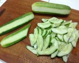 Hình bước làm 2 của món Canh dưa leo