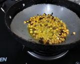 A picture of step 1 of Namkin murmure.