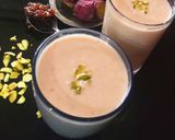 A picture of step 4 of Gulkand shake.