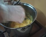 Foto langkah ke 3 dari resep Kue Sus Buah ala Bude Ati.