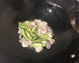 Foto langkah ke 4 dari resep Sup ikan nila campur kentang wortel.