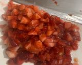 A picture of step 1 of Strawberry Tomato Salsa.