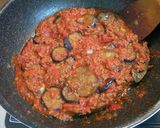 A picture of step 8 of Homemade Meat Sauce.