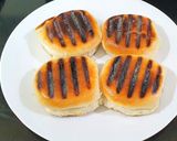 ગ્રીલ ચીઝી ગાર્લિક મસાલા પાવ (Grill Cheesy Garlic Masala Paav Recipe In Gujarati) રેસીપી સ્ટેપ4ફોટો
