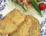 A picture of step 5 of Egg-Free Breading for Deep-Frying.