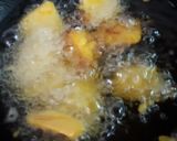 A picture of step 3 of Ripe mango fritters.