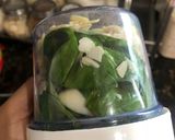 Foto langkah ke 1 dari resep Spaghetti with pesto sauce.